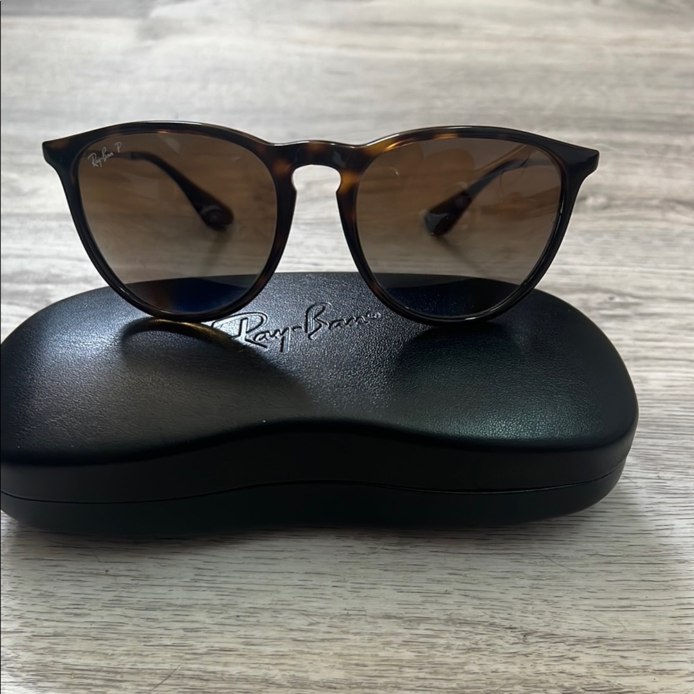 Ray-Ban Classic polorized Tortoise Sunglasses